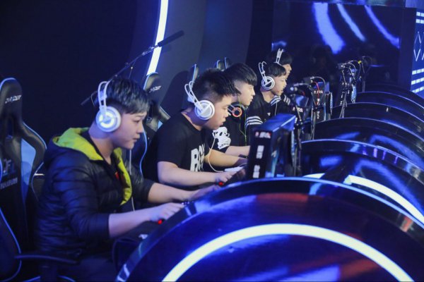 內外的關注 內外的關注